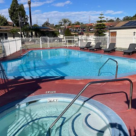 Fallbrook Country Inn Экстерьер фото