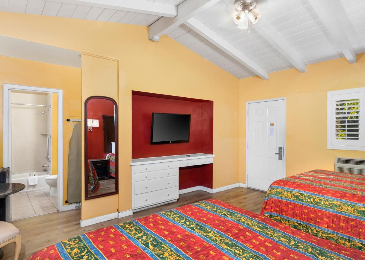 Fallbrook Country Inn Экстерьер фото