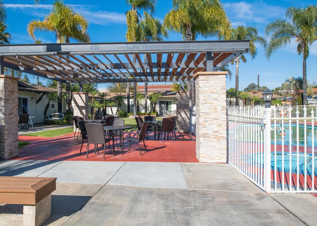 Fallbrook Country Inn Экстерьер фото