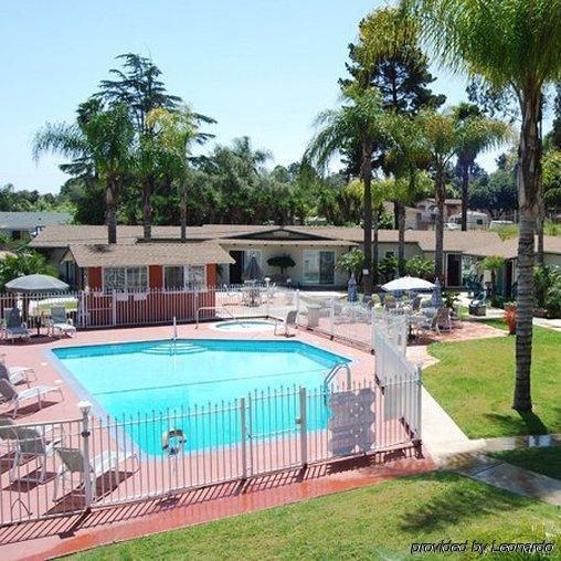 Fallbrook Country Inn Удобства фото