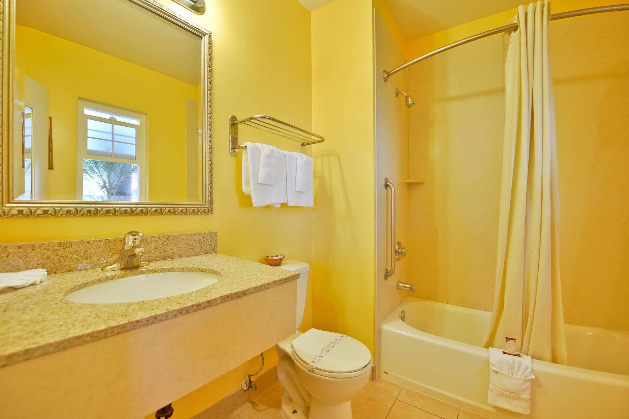 Fallbrook Country Inn Экстерьер фото